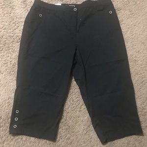 Capri pants -Size 24W, BRAND NEW